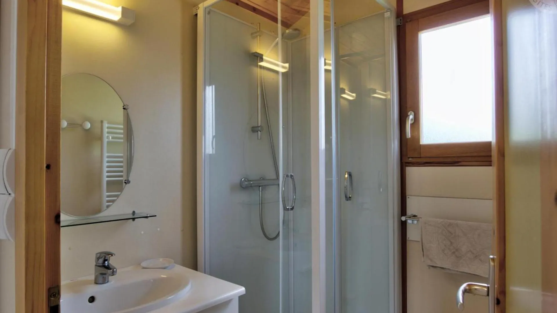 Chalet Confortable Avec Terrasse Privee, Proche Nature, Sports Et Loisirs, Animaux Acceptes. - Fr-1-496-241 Saint-Rirand France