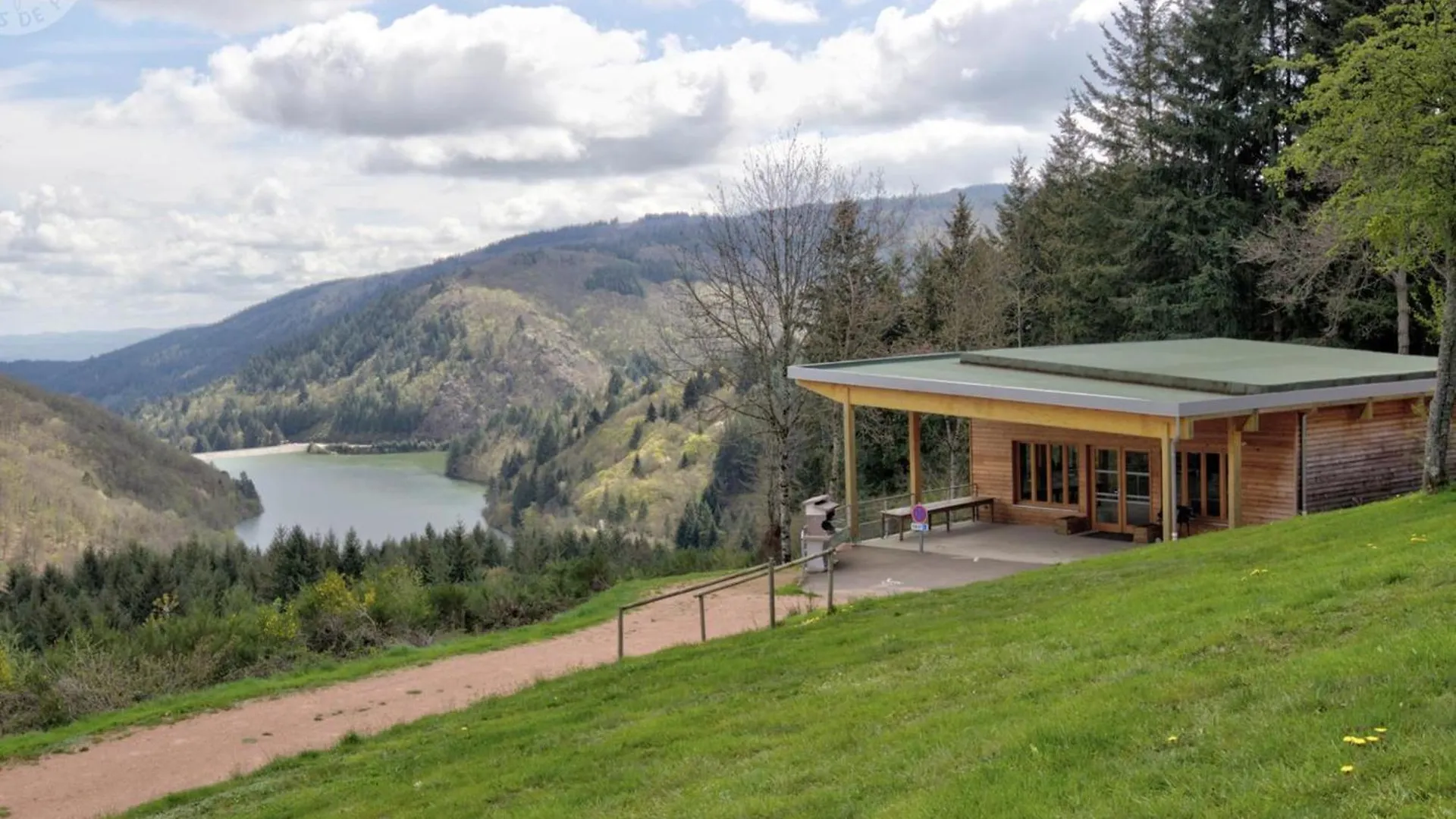 Holiday home Chalet Confortable Avec Terrasse Privee, Proche Nature, Sports Et Loisirs, Animaux Acceptes. - Fr-1-496-241 Saint-Rirand France